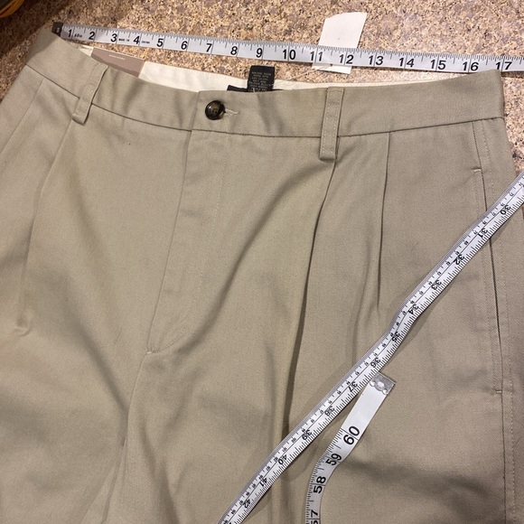 NWT Banana Republic Pleated Smithfield Relaxed Leg Chinos 36 / 32 - Picture 4 of 16